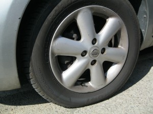 Neumático con presión insuficiente