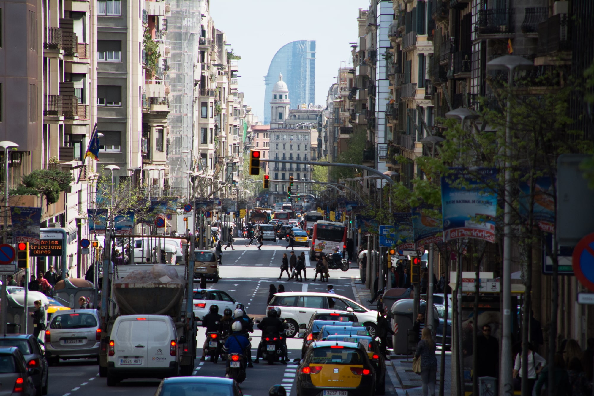 LibroTaller.com posibilita a los vehículos sin derecho a distintivo ambiental circular por la ZBE de Barcelona mientras estén en reparación